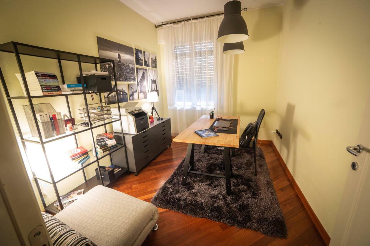 Cinematic Modern Flat, 100 Mt Da Ospedale Apartment Ravenna Exterior photo